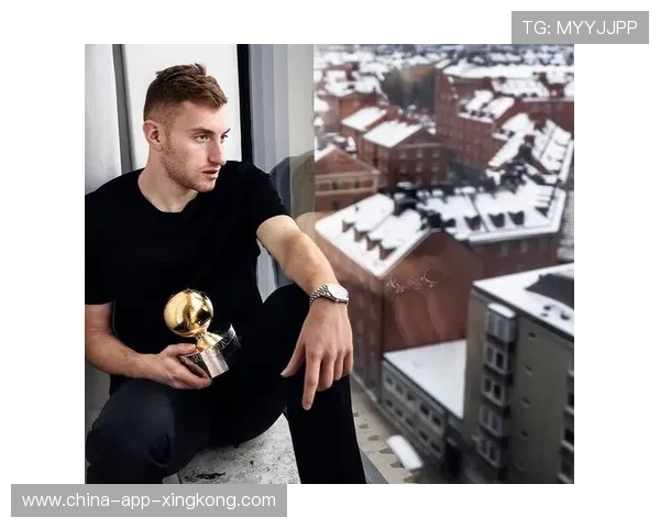 热刺速度套路清晰,库卢塞夫斯基强行突破打成精彩进球