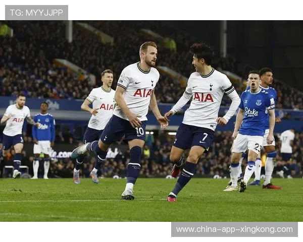 热刺门前混战中完成绝平：在喧嚣中绽放的坚持与装备之力