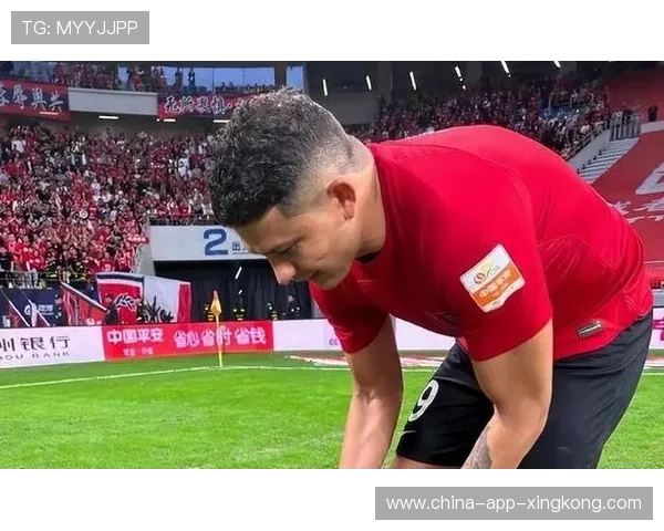 大牌球员突然退役,足球界一片哗然 大牌球员突然退役,足球界一片哗然